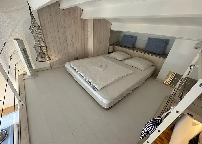 Vue Ambassade Du Soleil Daire